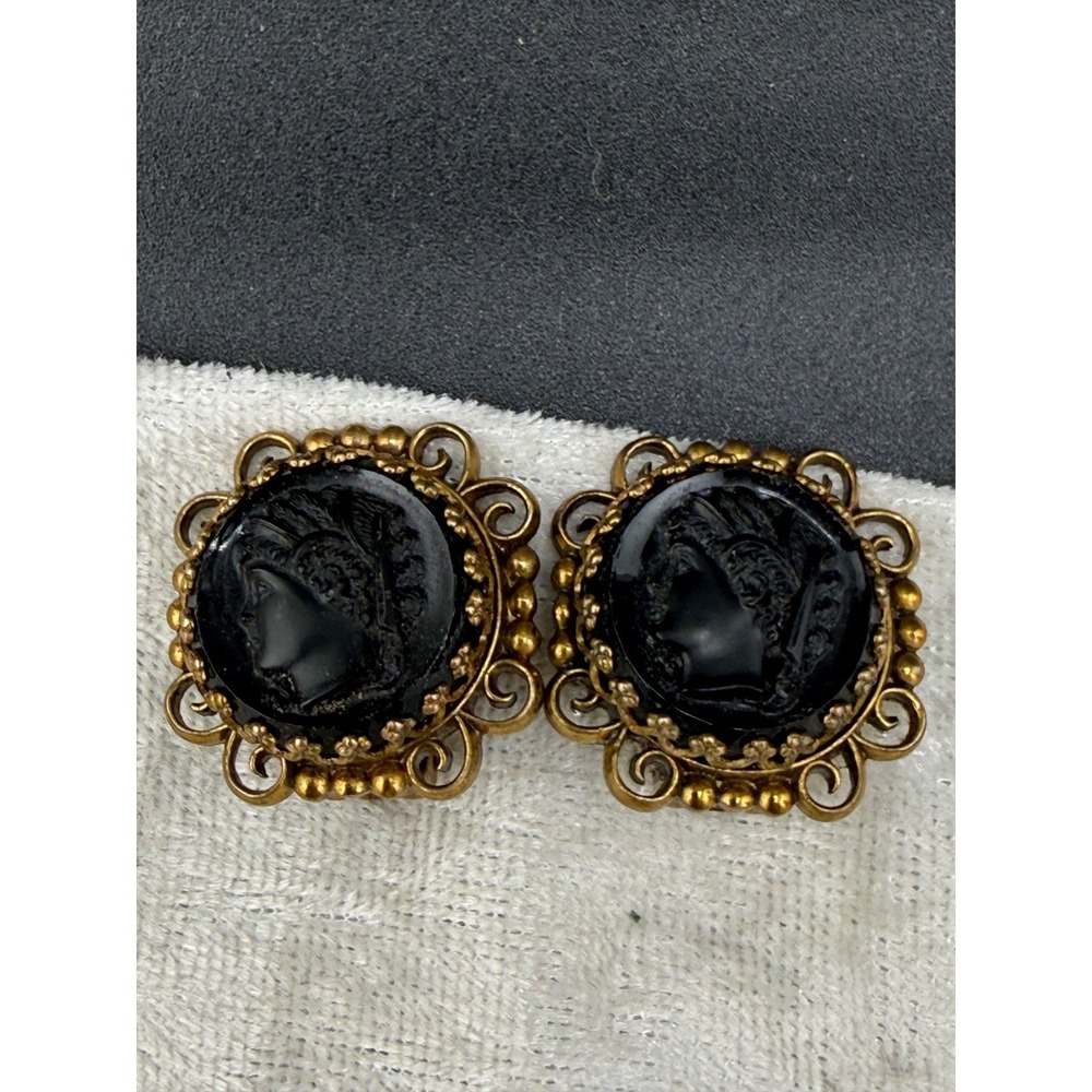 Vintage Black Glass Cameo Clip On Earrings Gold Tone